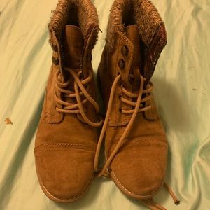 Cupcake couture Girls stormi combat boot